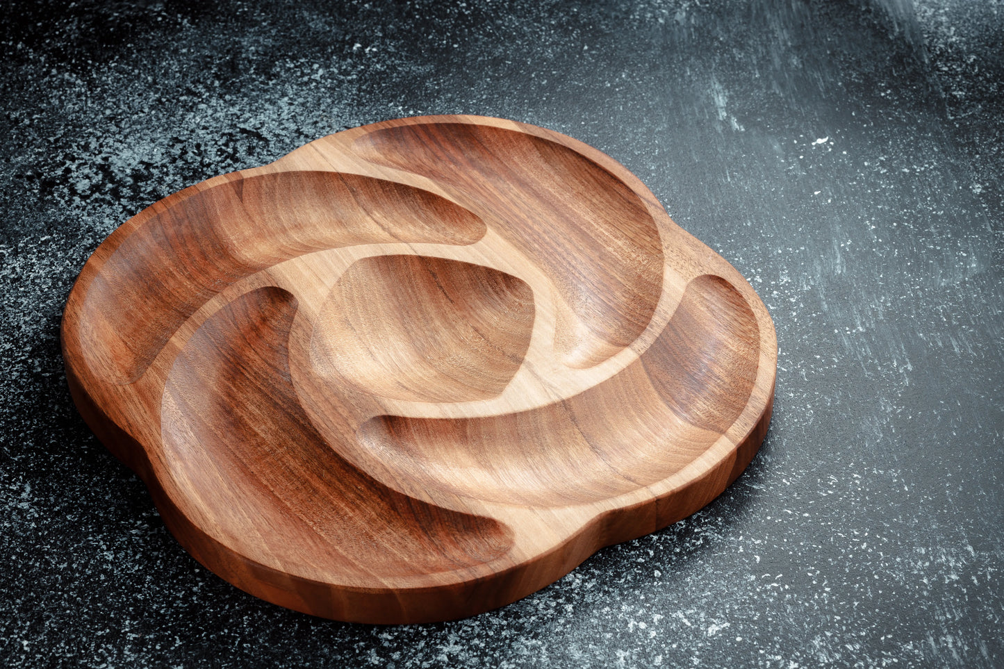 Wooden Bud-Shaped Plate