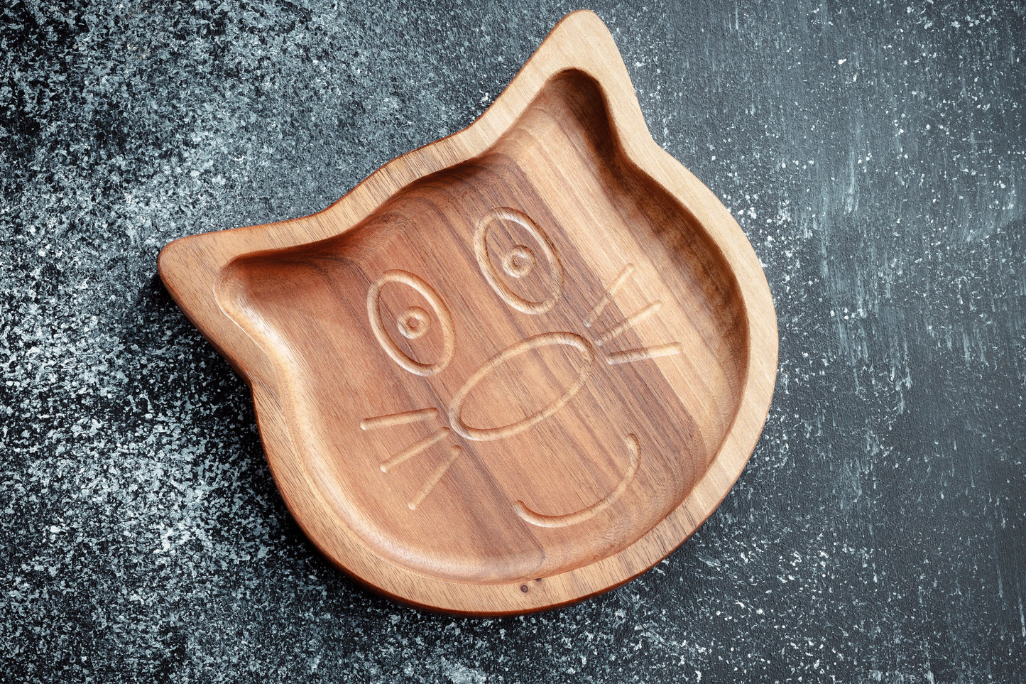 Wooden Cat-Shaped Plate