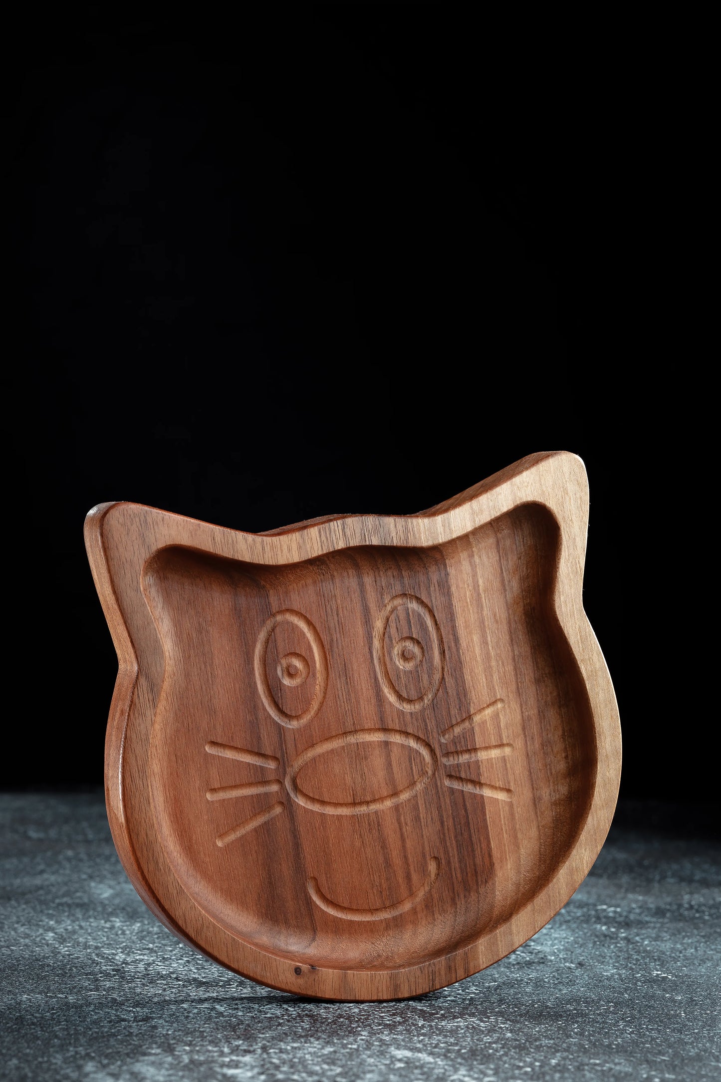 Wooden Cat-Shaped Plate