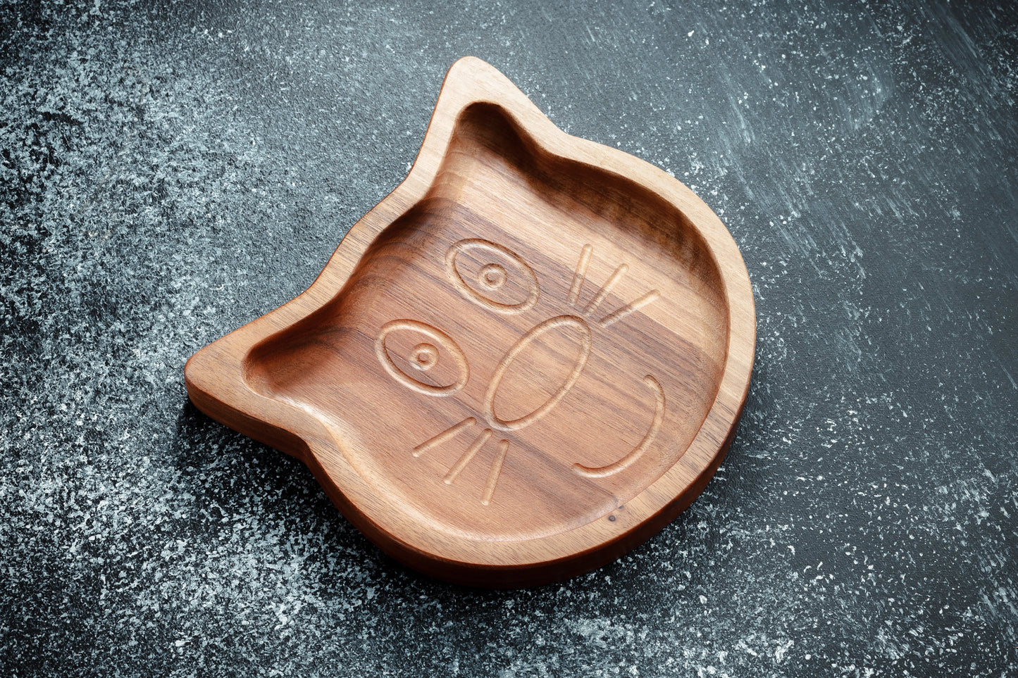 Wooden Cat-Shaped Plate